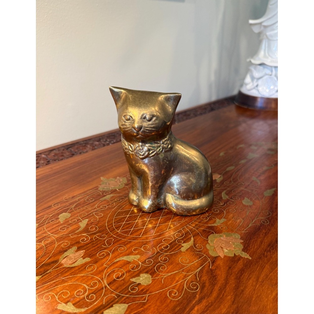 Mid Century Brass‎ Cat with Floral Collar Figurine 4.5"